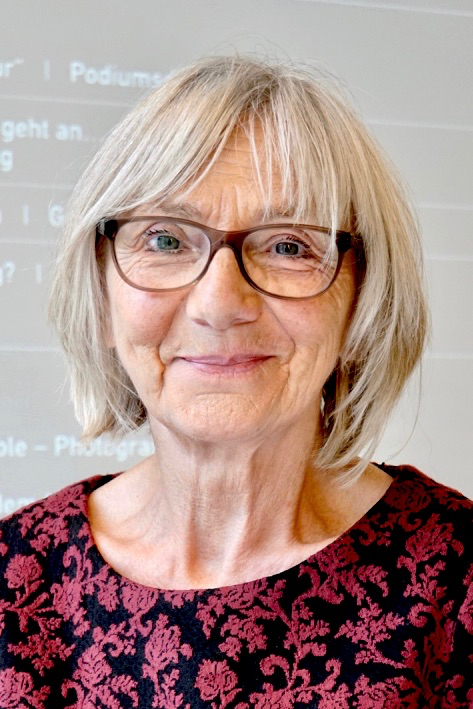 Ausgezeichnet mit der Übersetzerbarke 2021: Anita Djafari (Foto: Nelly Tragousti)